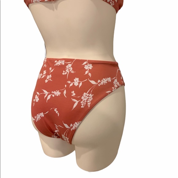 Tori Praver Bikini - Picture 6 of 6